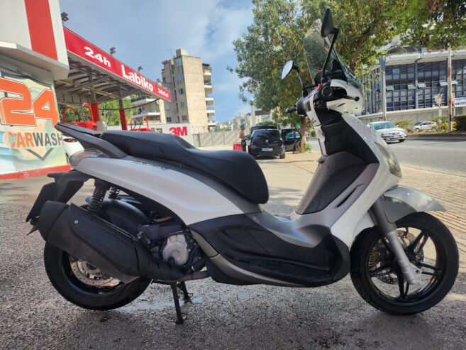 Piaggio beverly 350