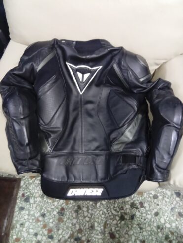 Dainese Μπουφάν Δερμάτινο 52 νούμερο