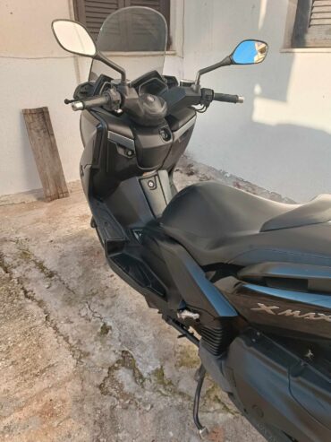 YAMAHA XMAX 400