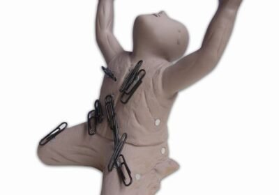 anthropos-thiki-gia-syndetires