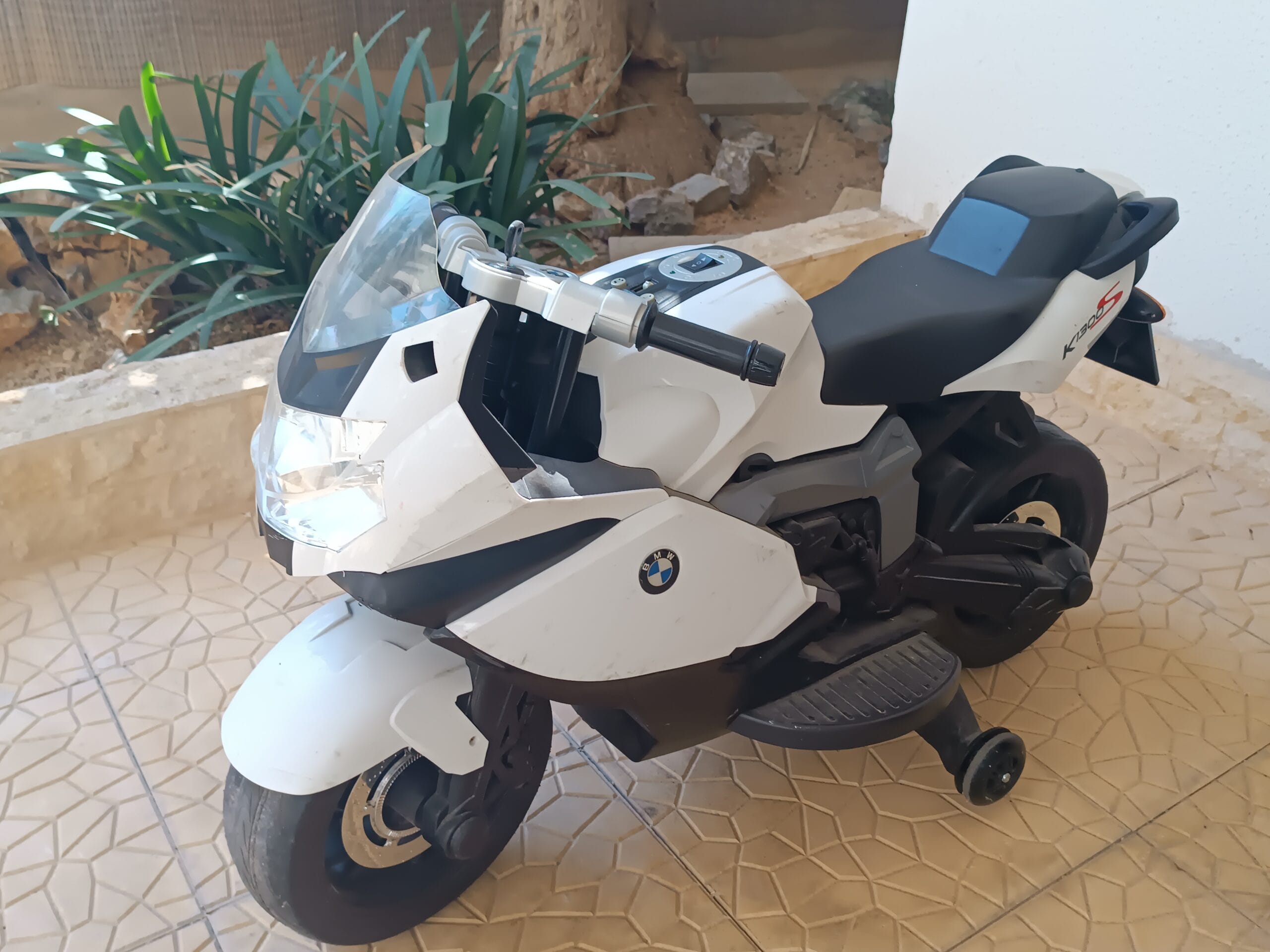 Ηλεκτρικό παιδικό μηχανάκι Bmw