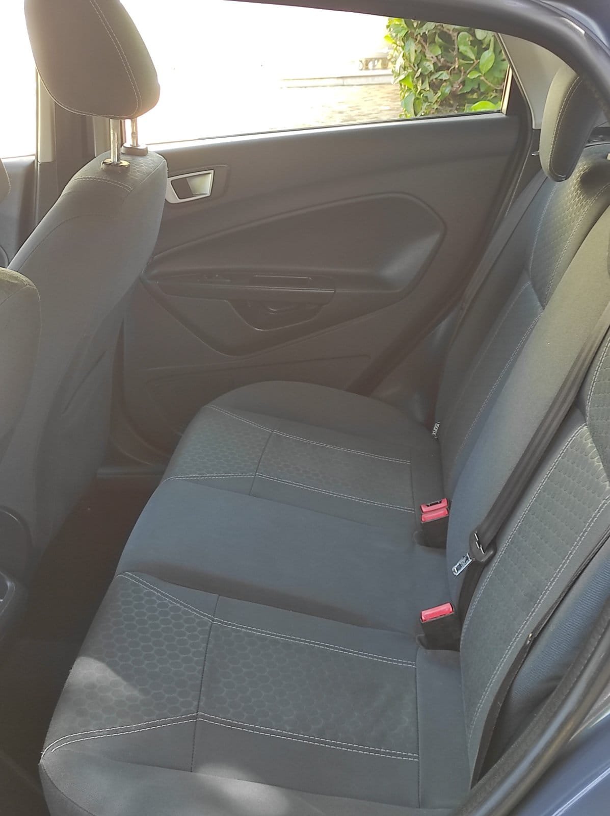 FORD FIESTA 1.4 titanium