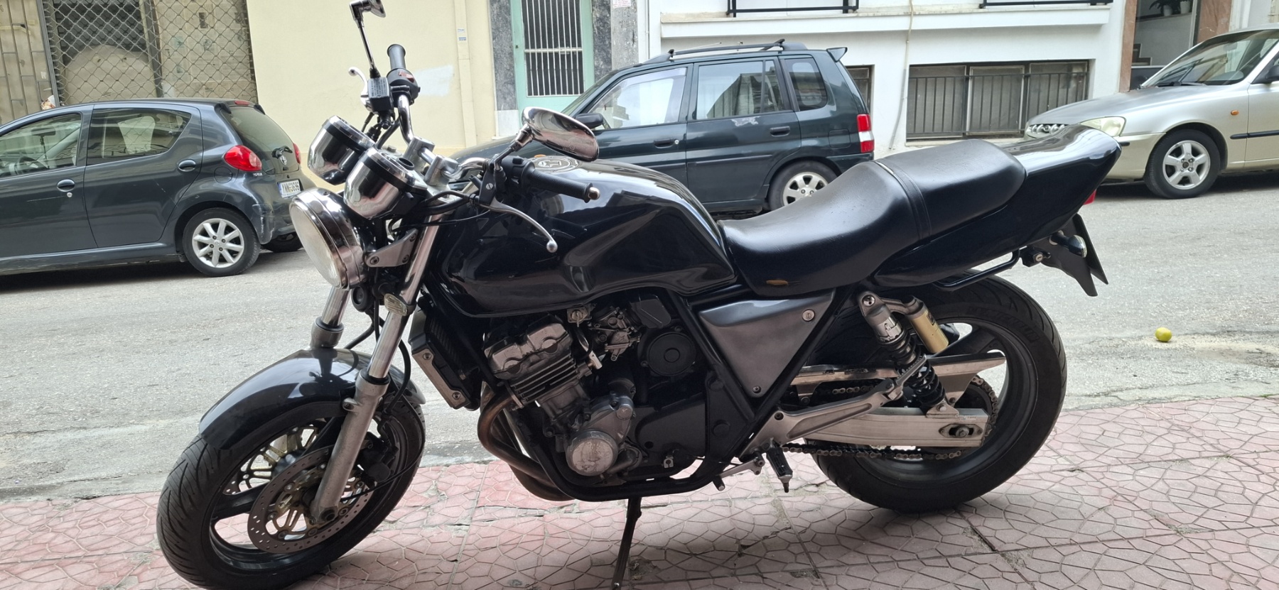 Honda cb400 super four