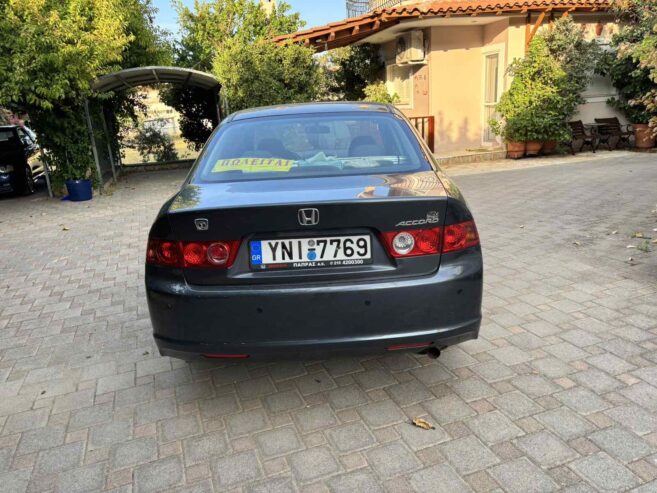 Πωλείται Honda Accord Σε πολύ καλή κατάσταση