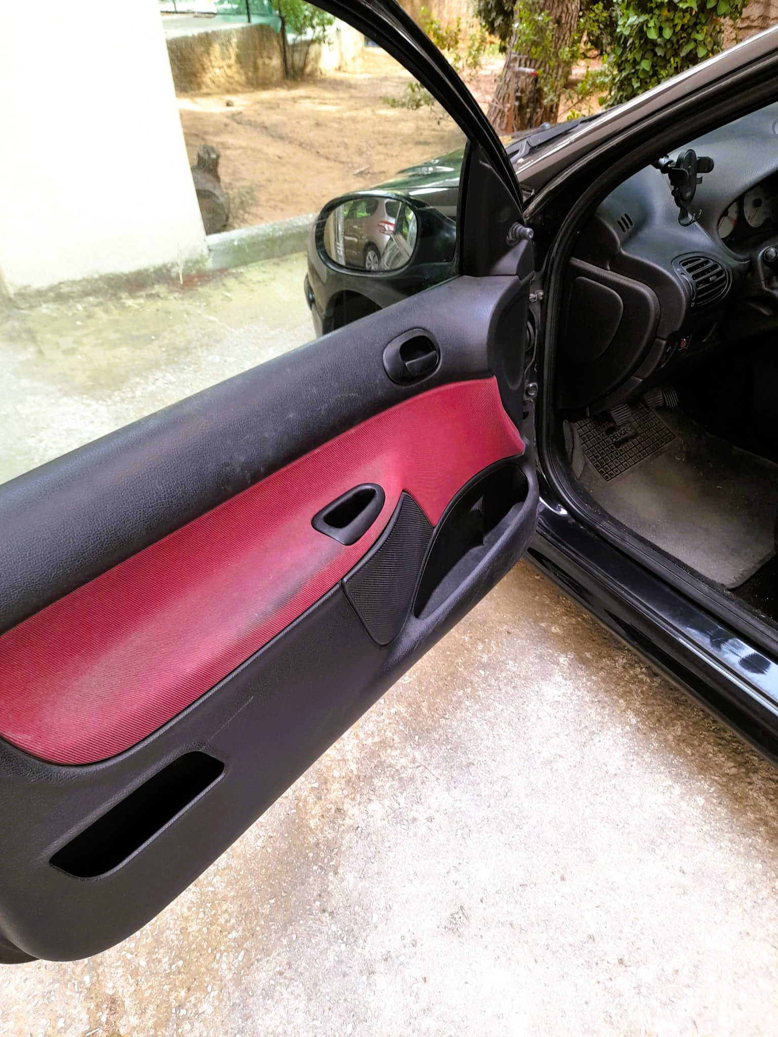 Πωλείται Peugeot 206!